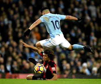 Man City claim 17th straight win, Kane equals record