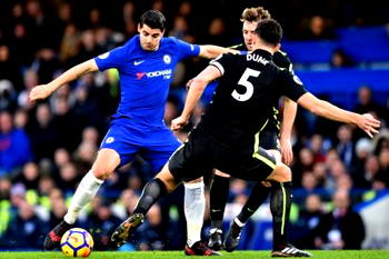 Chelsea close on United after Brighton win