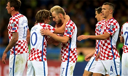 Croatia names Modric, Rakitic in provisional squad