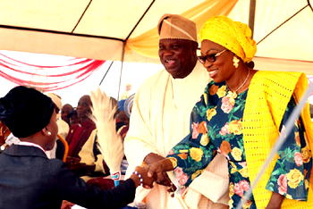 Low income women cry to Ambode over poor maternal healthcare
