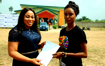 Midwestern Oil and Gas awards scholarship, donates classrooms in Delta