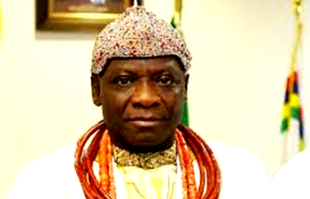 Rep member Ereyitomi felicitates with Olu of Warri
