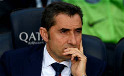 Barca coach slams ref over Suarez’s disallowed goal