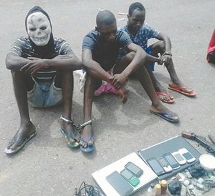 group We are rival cultists terrorising Oyo, Ogun; robbing residents – Suspected Aye and Eye members