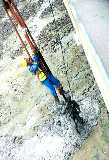 Man rescued from quicksand in Lagos