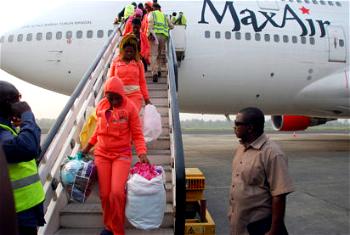 Breaking: 2nd batch of Nigerian returnees fleeing xenophobia arrive from South Africa