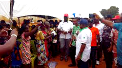 LG boss opens 36-kilometre link roads in 20 days