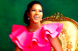 Nollywood star, Stephanie Linus puts smiles on the faces of 25 women suffering from VVF in Sokoto