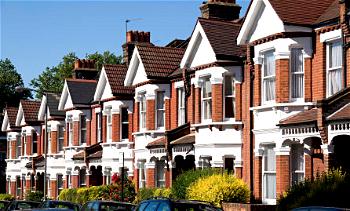 UK house price growth to slow dramatically in  2018 – Experts