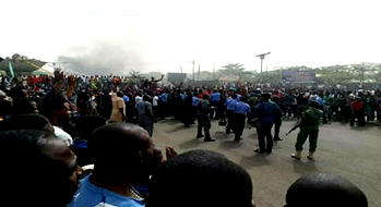Benue killings: Protesters lock down Makurdi, demand Buhari’s resignation