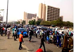 Pandemonium as Police fire tear-gas to disperse Shiite protesters in Abuja