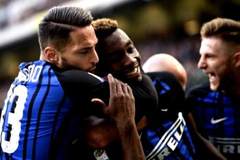 Inter Milan fan dies after clashes at Napoli game