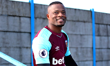 Evra, kicked out of Marseille, joins West Ham on free transfer