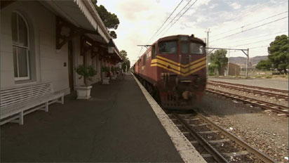 South Africa begins probe of locomotive contract