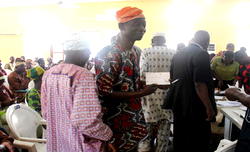 Osun Govt begins payment of pension, gives cheques to 2,006 pensioners