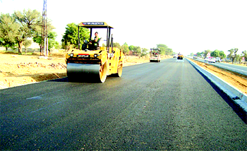 Lack of functional refineries reason for high cost of road construction — NIHTE