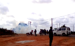 Breaking: Imo police teargas protesters, journalists