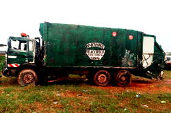 Lagos arrests PSP operators for dumping waste on main streets