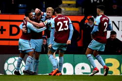 Wood back with a bang as Burnley end barren run