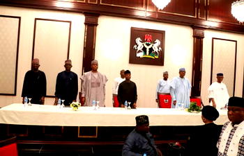 APC caucus meeting: Saraki present, Tinubu absent