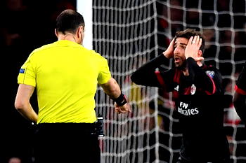 Arsenal vs Milan: How Welbeck helped Arsenal, Dortmund dumped out