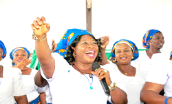 Hon. Rita Orji empowers women in Ajegunle
