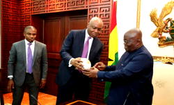 Saraki presents Africa’s map-painted ostrich egg to Ghana’s President