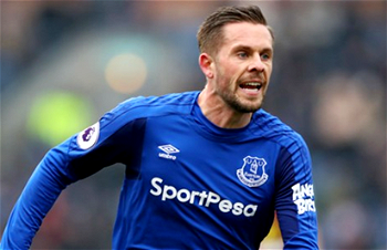 Everton’s Iceland midfielder Sigurdsson out for up to 8 weeks