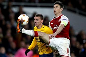 Arsenal’s Koscielny says France career ‘finished’