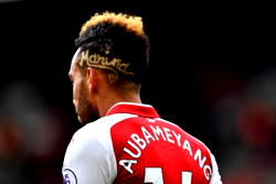 Gunners must not slip against  United,  Aubameyang warns