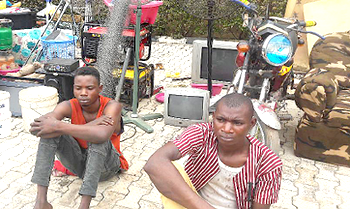 Robbery victim goes berserk after seeing suspect’s wife wearing jeans stolen from her
