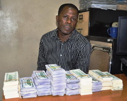 EFCC arrests man with over $400,000 fake bills
