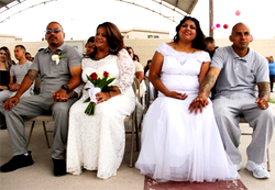 Jailbirds in love: 63 inmates marry in Mexico