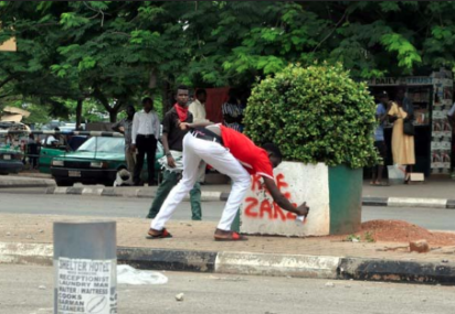 Photos: Police, Shiites clash in Abuja