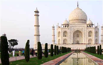 Taj Mahal to reopen even as virus rages in India