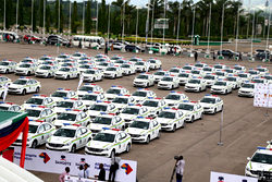 Photos: Dangote donates  150 Operational  cars to Nigeria Police