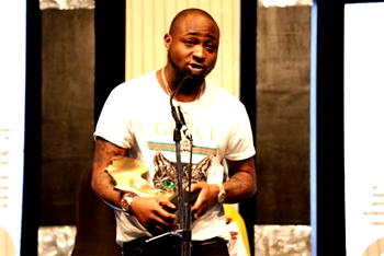 Okorocha showers BBNaija winner, others with cash, gifts