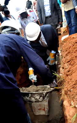 Obaseki assures Edo workers of timely completion of Labour House, industrial harmony