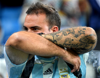 Argentina vs  Croatia : Argentine fans weep