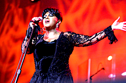 Anita Baker to be honoured with Lifetime Achievement award at 2018 BET Awards