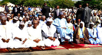 Just in: Buhari performs Friday prayer in Daura