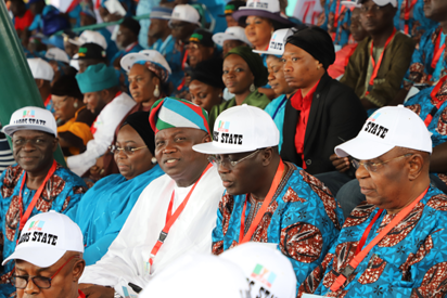 Video : Governors `steal show’ with dancing skills at APC Convention ...