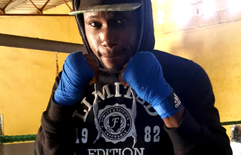 Nigeria pro boxer fights for Middleweight belt in Senegal