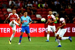 Smith Rowe stars as Atletico edge Ozil-less Arsenal on penalties