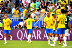 Glory for Neymar as Brazil beat Mexico to reach World Cup quarter-finals