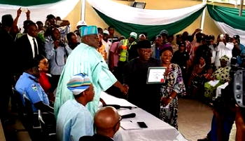 Breaking: INEC issues Fayemi certificate of return as Ekiti Governor