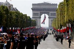 Protest clashes erupt in Paris as anti-Macron rallies return