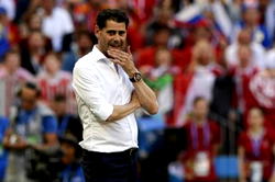 Hierro steps down as Spain coach