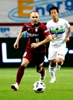 Iniesta suffers 3-0 defeat in Japanese debut