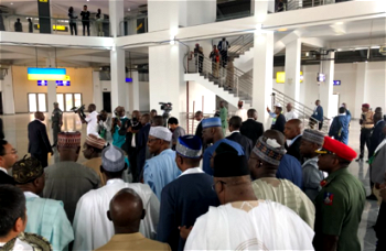 Photos: Buhari inspects Nnamdi Azikiwe International Airport terminal